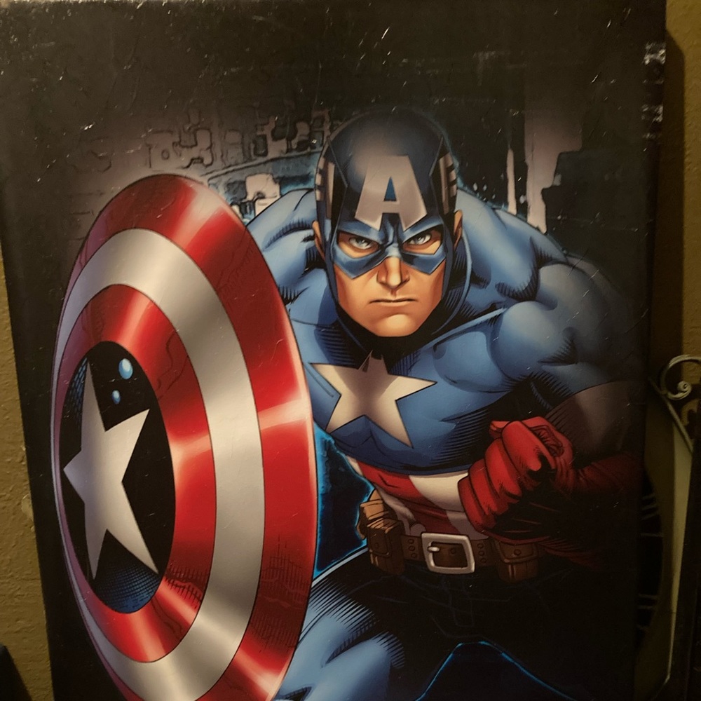 Today I am selling a caption America picture for boys or girls who may like it